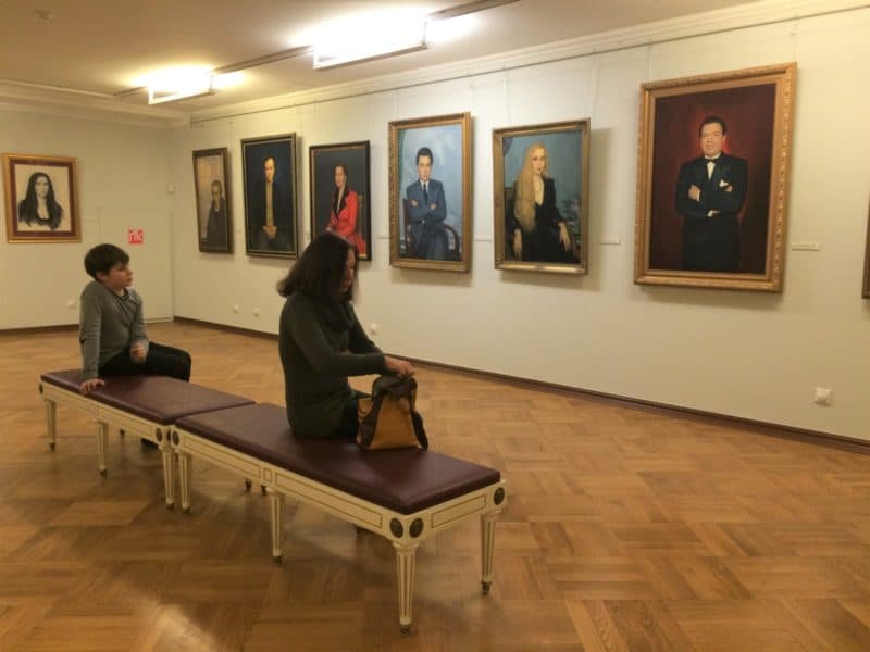 Фотопрогулка по Картинной галерее народного художника СССР Ильи Глазунова