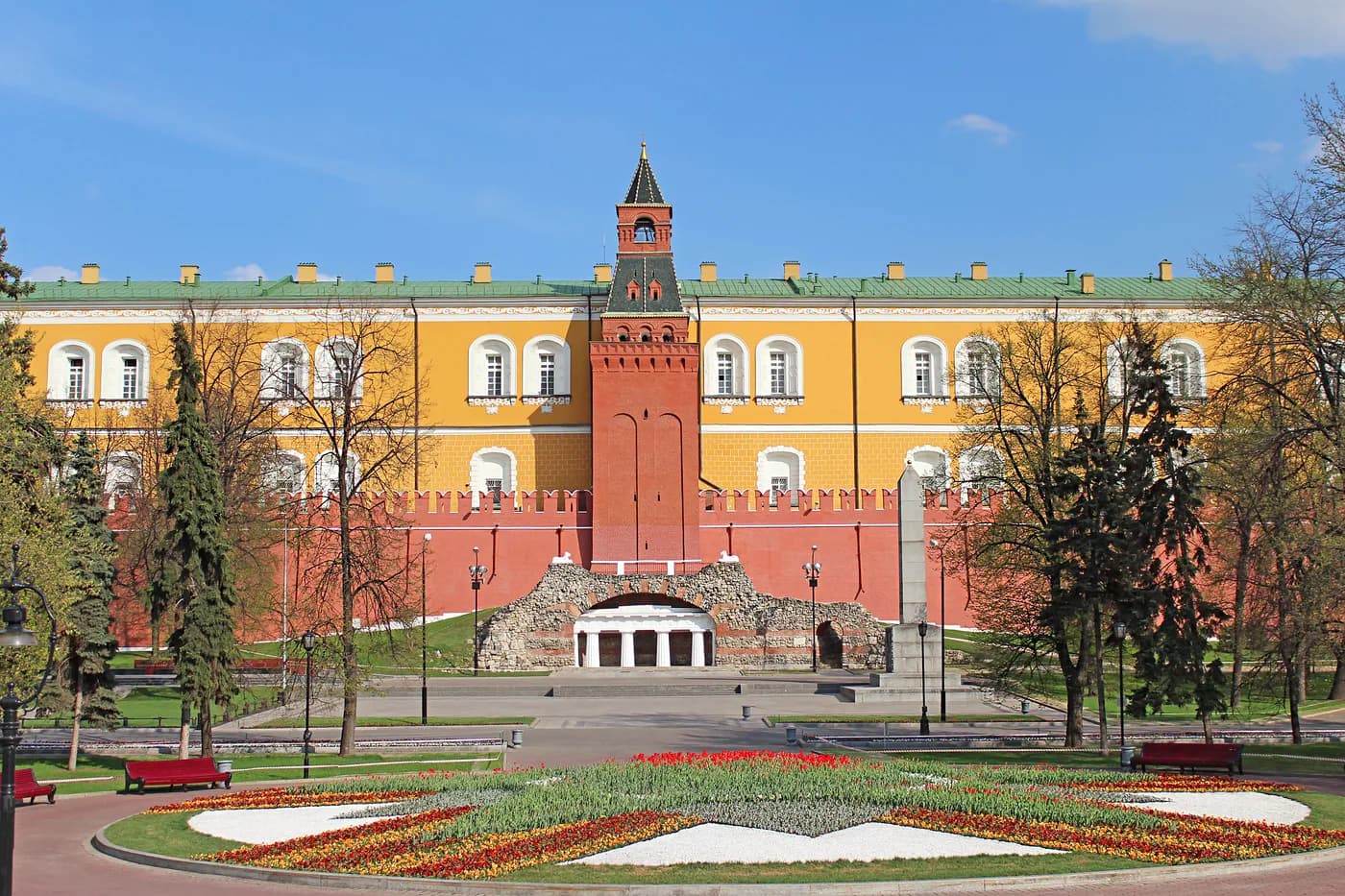 Сокровища Московского Кремля: экскурсия по Кремлю, кадр 3