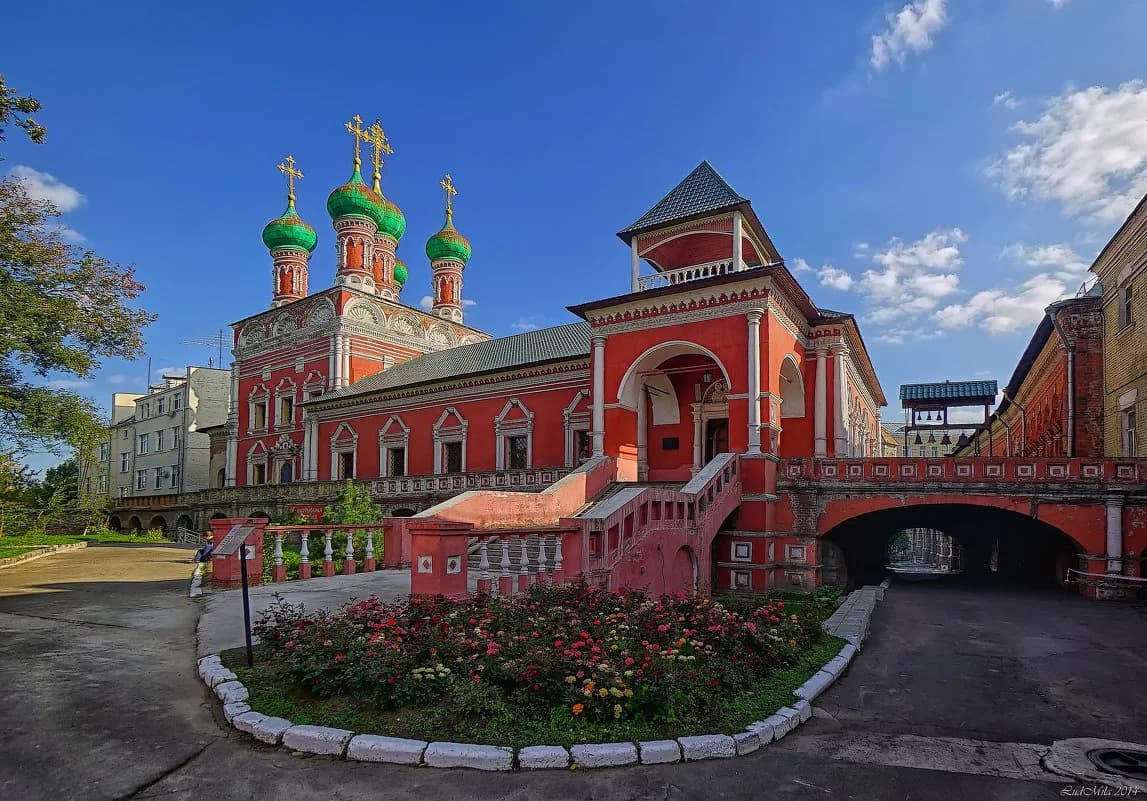 Петровский бульвар — прогулка по старинной Москве