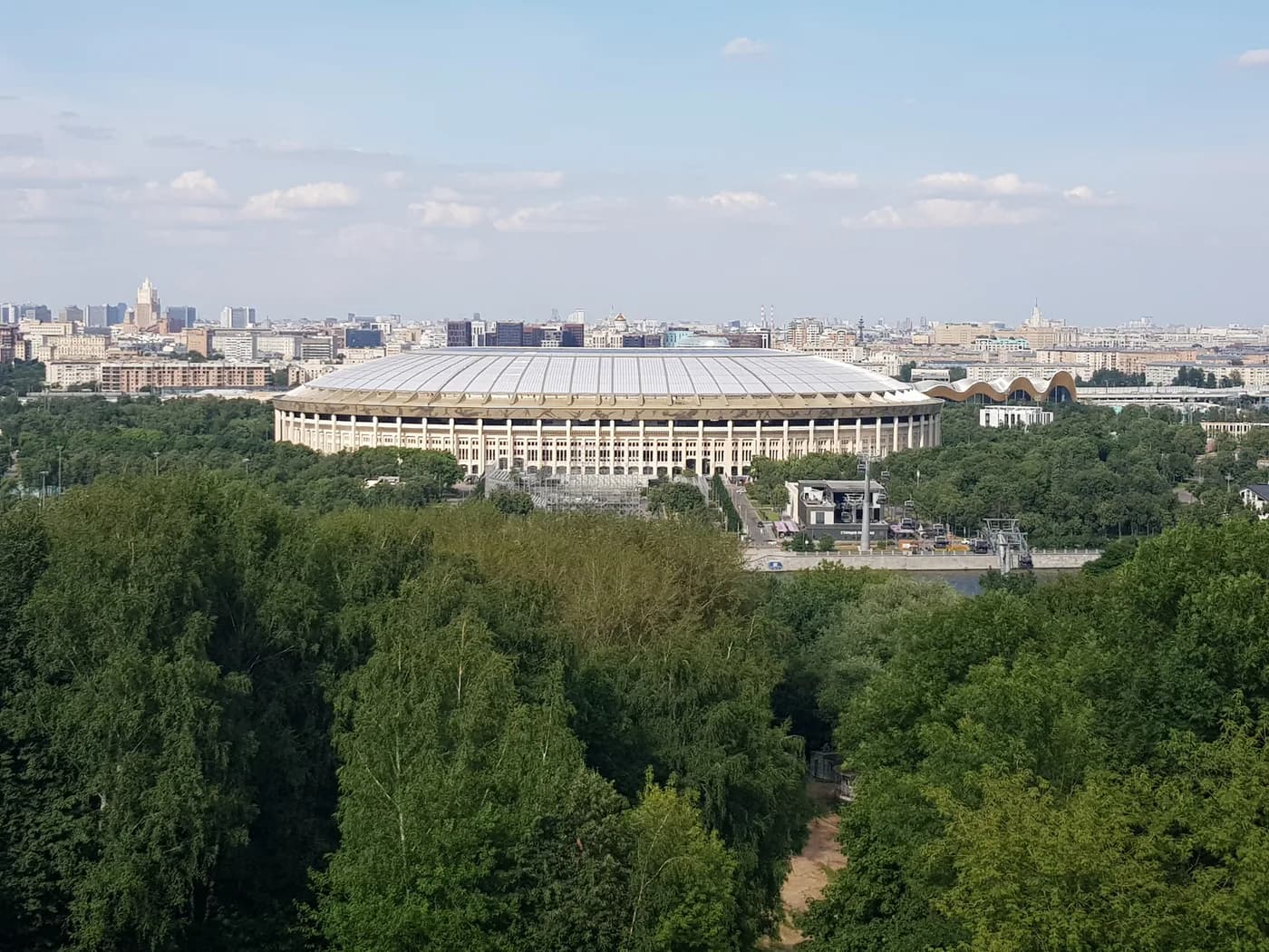 Прогулка по территории МГУ на Воробьевых горах