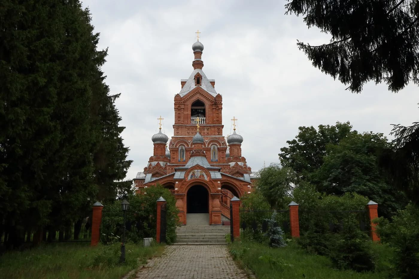 Возрождённые святыни Истринского края: храмы и монастыри