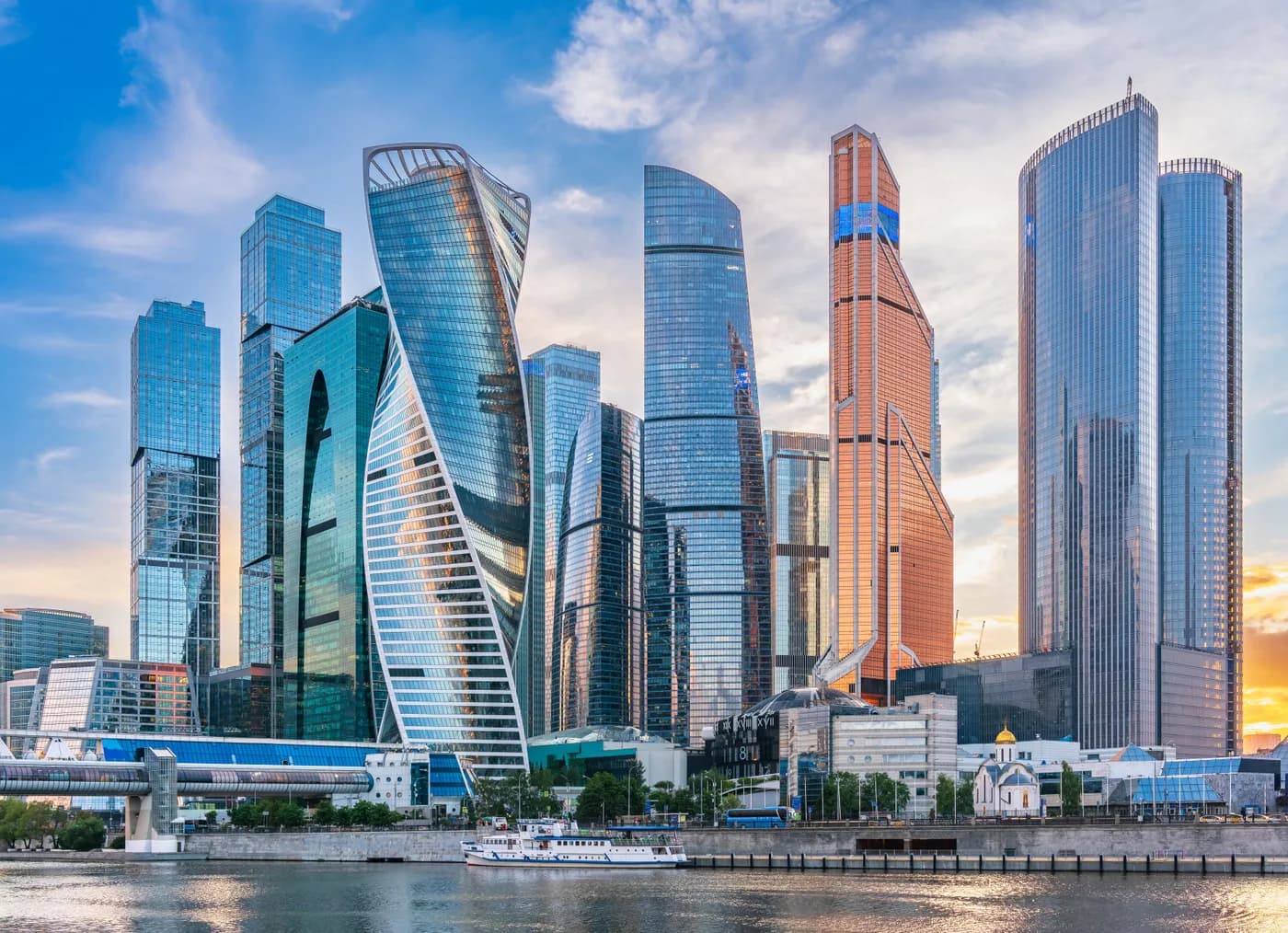 Москва-Сити: архитектура, технологии и легенды (в мини-группе)