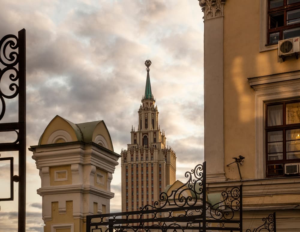 Гостиница «Ленинградская» — экскурсия с посещением и осмотром интерьеров, кадр 4