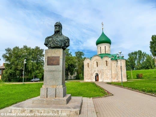 По святым местам Николая Чудотворца
