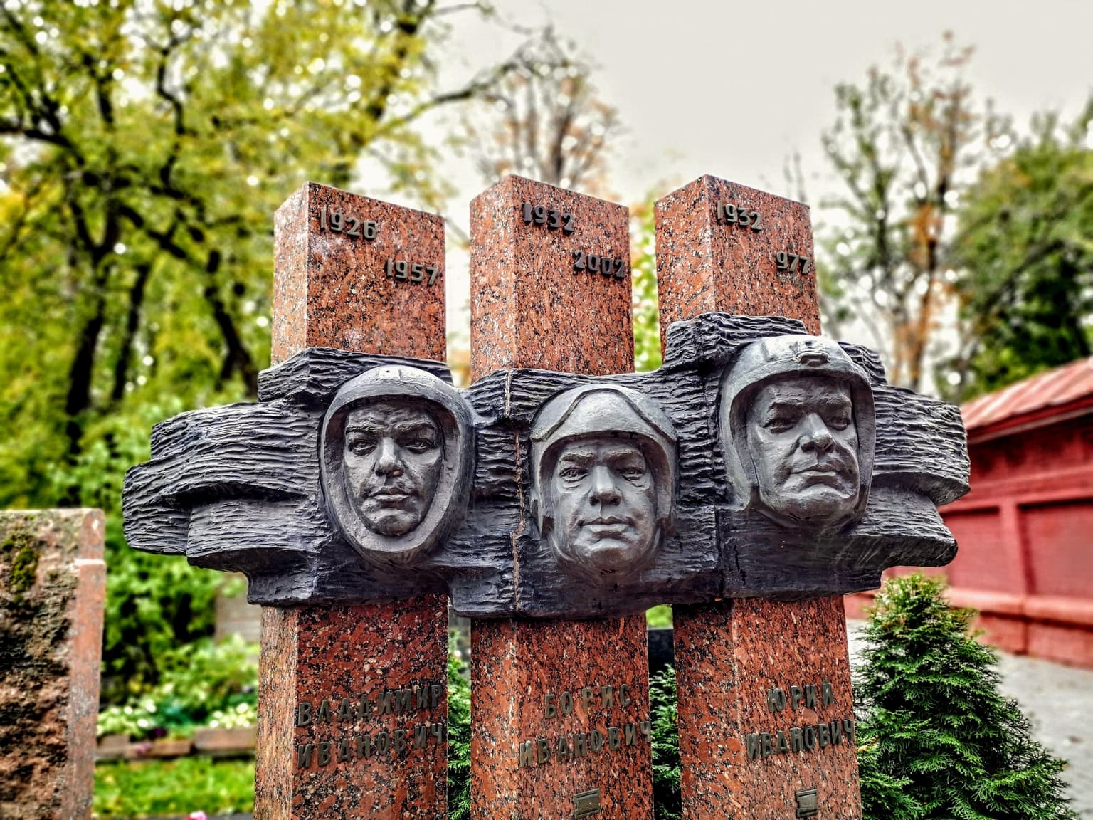 Новодевичье кладбище — прогулка по некрополю знаменитостей, кадр 4