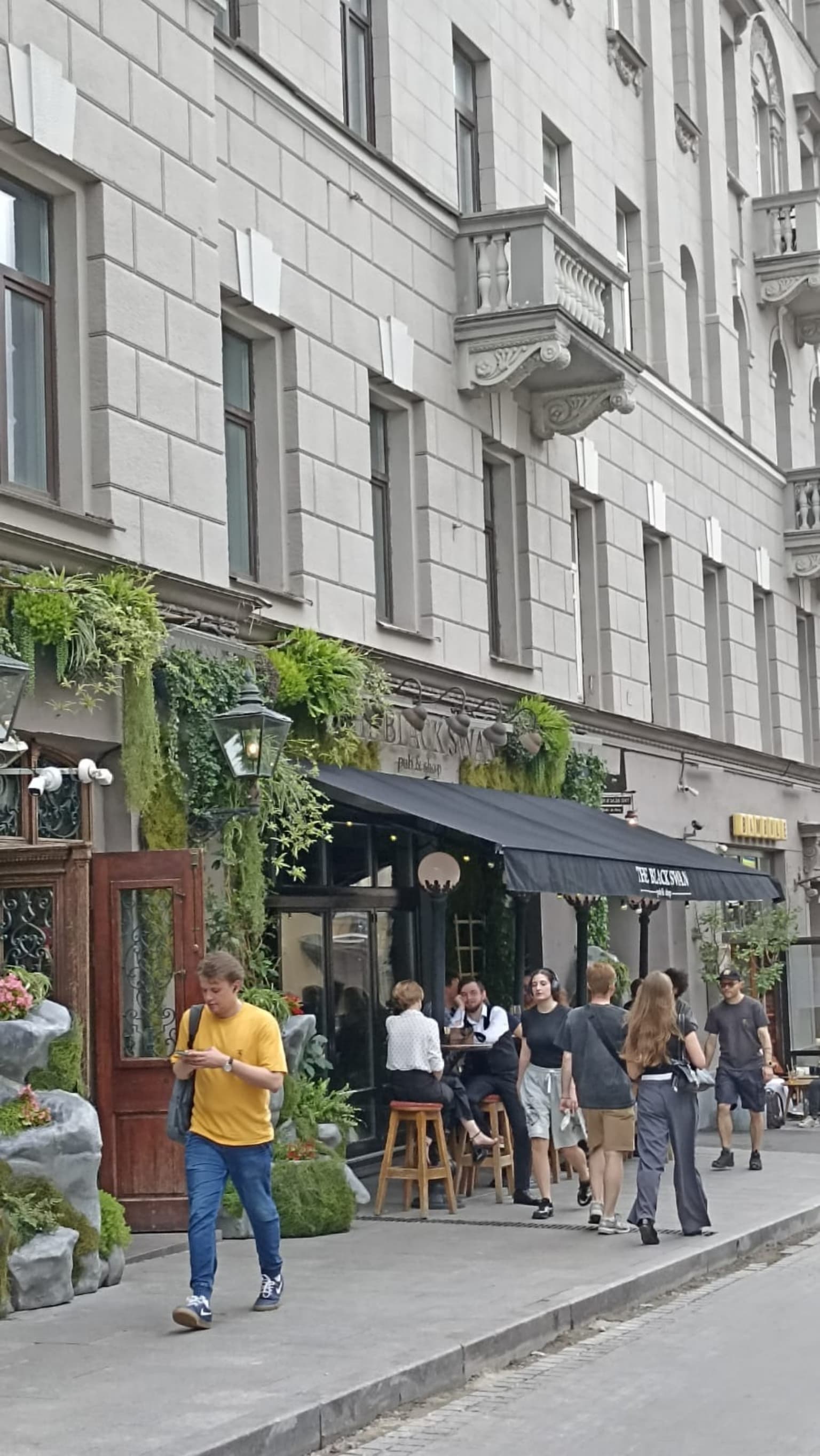 Русская и европейская кухня в Москве с экскурсией по метро, кадр 3