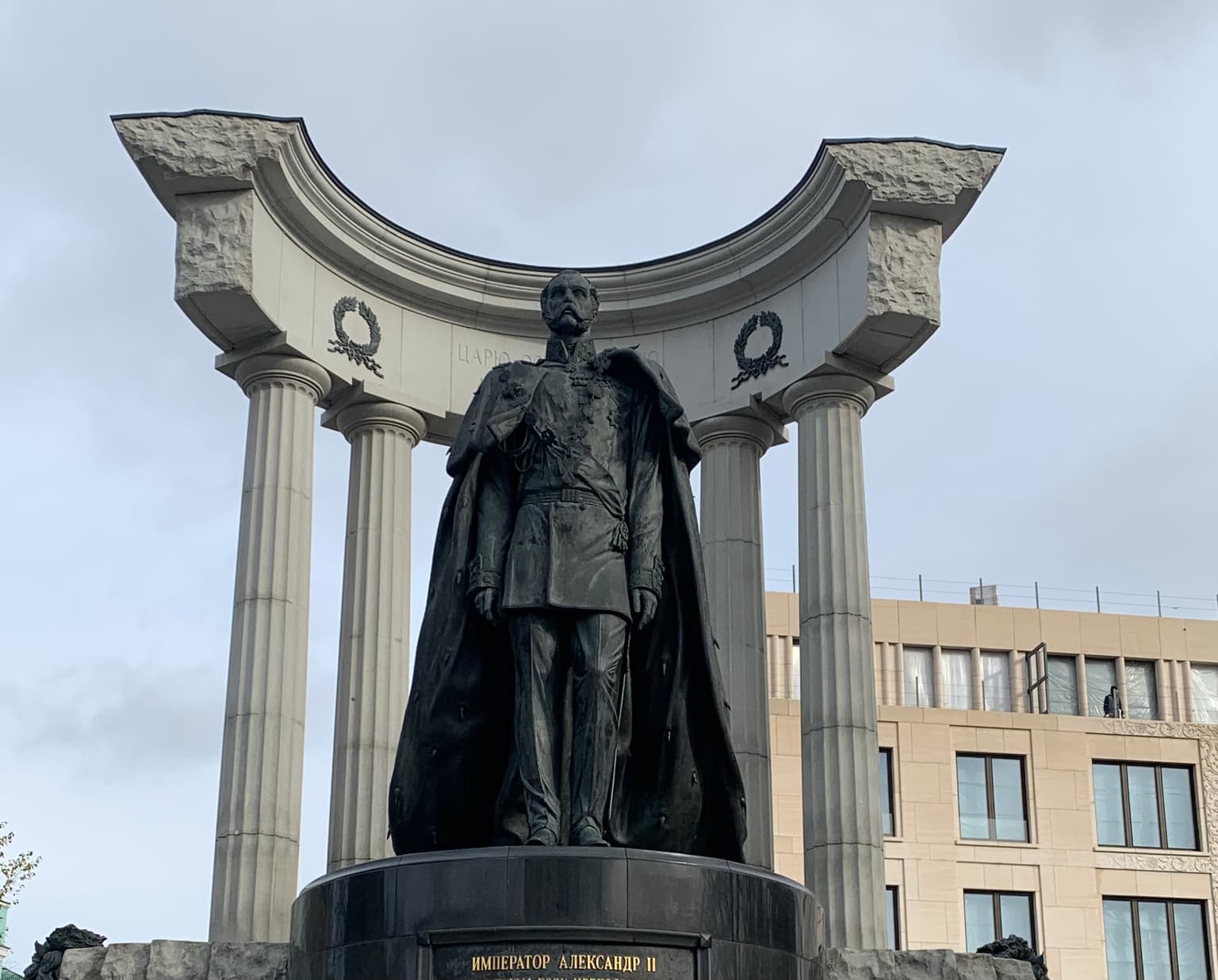 Храм Христа Спасителя и смотровые площадки под куполом