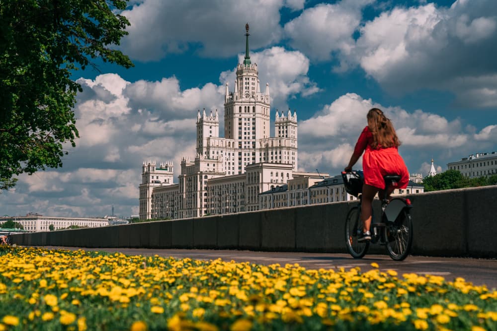 Культурно матом: истории русских ругательств (18+), кадр 4